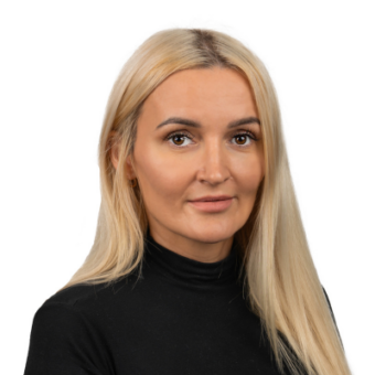 Diana Draksic WEB